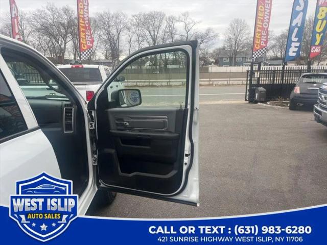 2022 Ram 1500 Classic SLT Crew Cab 4x4 5'7" Box