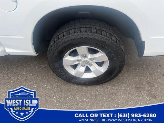 2022 Ram 1500 Classic SLT Crew Cab 4x4 5'7" Box