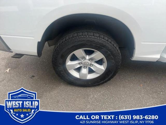 2022 Ram 1500 Classic SLT Crew Cab 4x4 5'7" Box