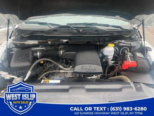 2022 Ram 1500 Classic SLT Crew Cab 4x4 5'7" Box