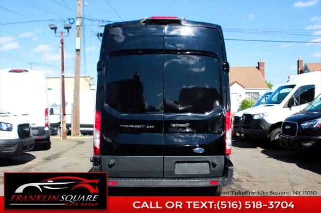 2018 Ford Transit w/Sliding Side Door w/LWB