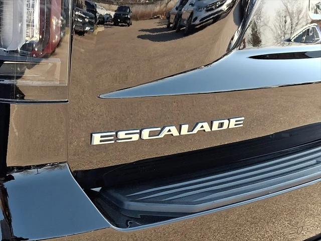 2023 Cadillac Escalade 4WD Premium Luxury