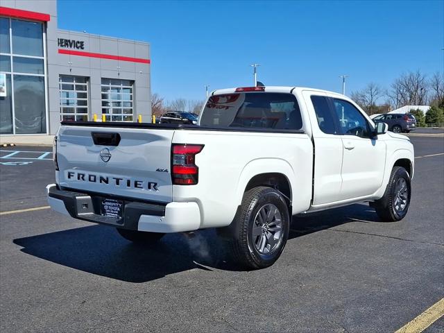 2025 Nissan Frontier King Cab SV 4x4