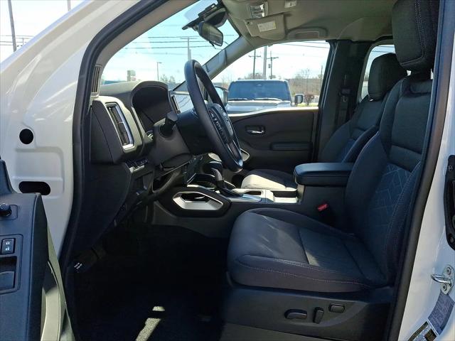 2025 Nissan Frontier King Cab SV 4x4