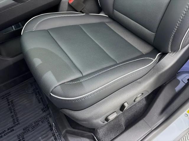 2026 GMC Acadia Denali AWD