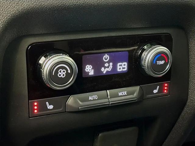 2026 GMC Acadia Denali AWD