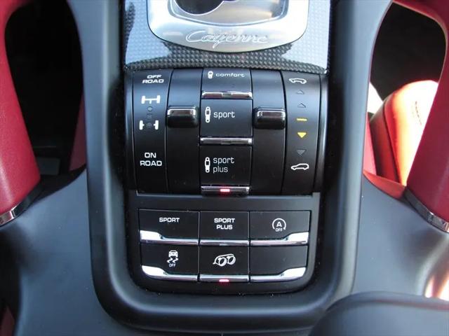 2016 Porsche Cayenne GTS