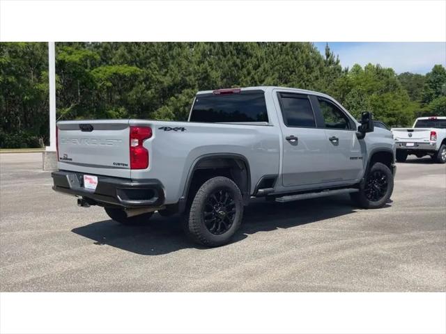 2025 Chevrolet Silverado 2500HD 4WD Crew Cab Standard Bed Custom