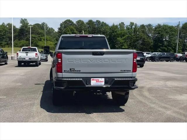 2025 Chevrolet Silverado 2500HD 4WD Crew Cab Standard Bed Custom
