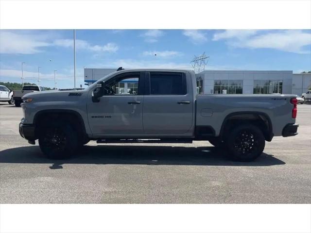 2025 Chevrolet Silverado 2500HD 4WD Crew Cab Standard Bed Custom