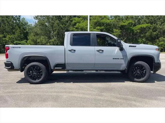 2025 Chevrolet Silverado 2500HD 4WD Crew Cab Standard Bed Custom