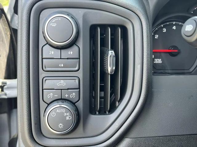 2025 Chevrolet Silverado 2500HD 4WD Crew Cab Standard Bed Custom