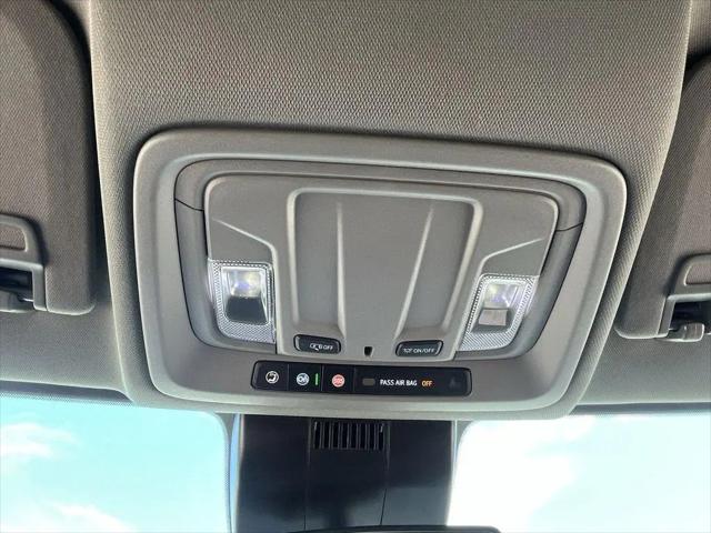 2025 Chevrolet Silverado 2500HD 4WD Crew Cab Standard Bed Custom
