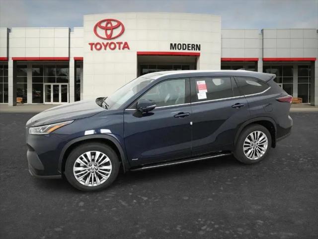 2026 Toyota Highlander Hybrid Platinum