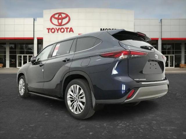 2026 Toyota Highlander Hybrid Platinum