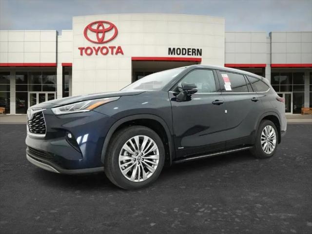 2026 Toyota Highlander Hybrid Platinum