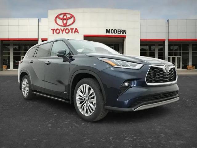 2026 Toyota Highlander Hybrid Platinum