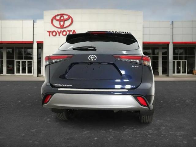 2026 Toyota Highlander Hybrid Platinum