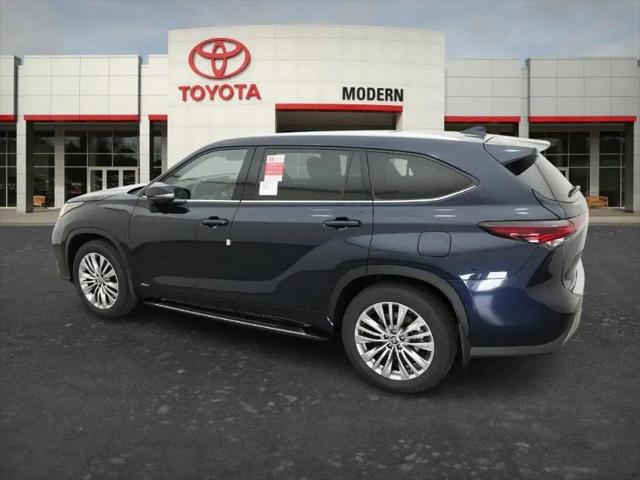 2026 Toyota Highlander Hybrid Platinum