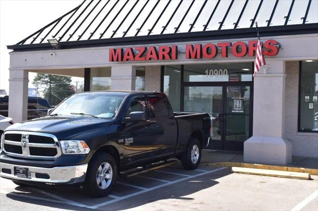 2019 Ram 1500 Classic SLT Crew Cab 4x4 6'4" Box