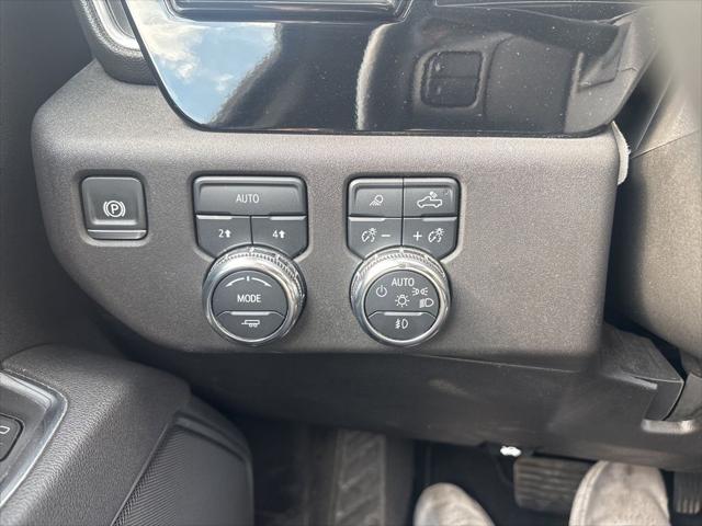 2025 GMC Sierra 1500 4WD Crew Cab Short Box SLT