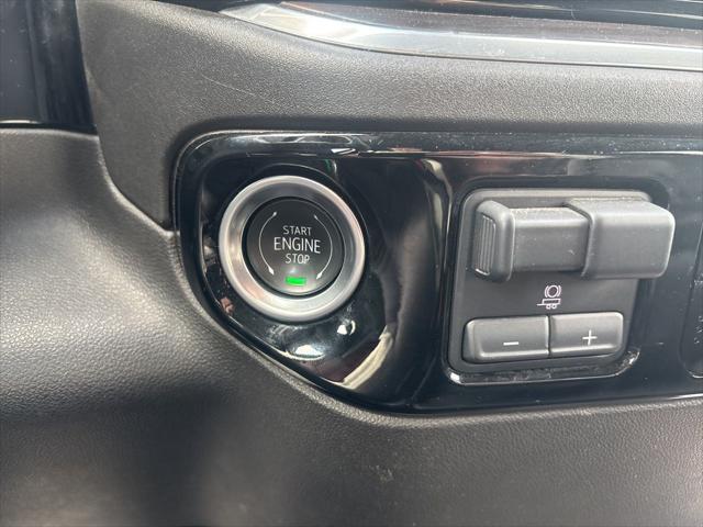 2025 GMC Sierra 1500 4WD Crew Cab Short Box SLT