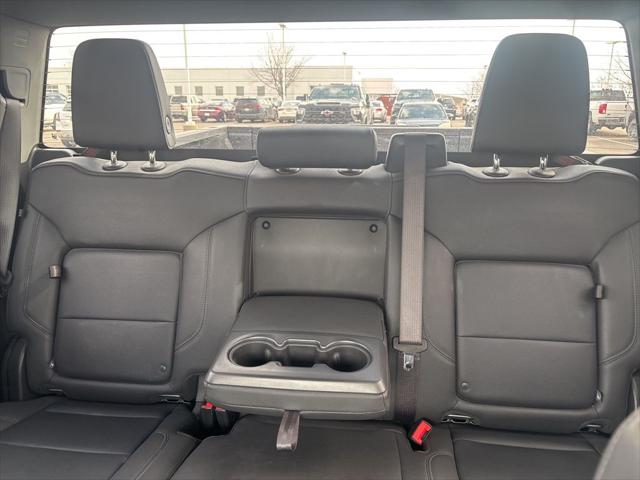 2025 GMC Sierra 1500 4WD Crew Cab Short Box SLT