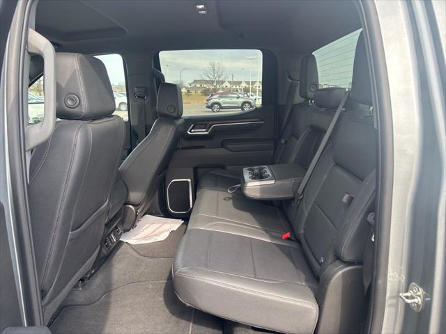 2025 GMC Sierra 1500 4WD Crew Cab Short Box SLT