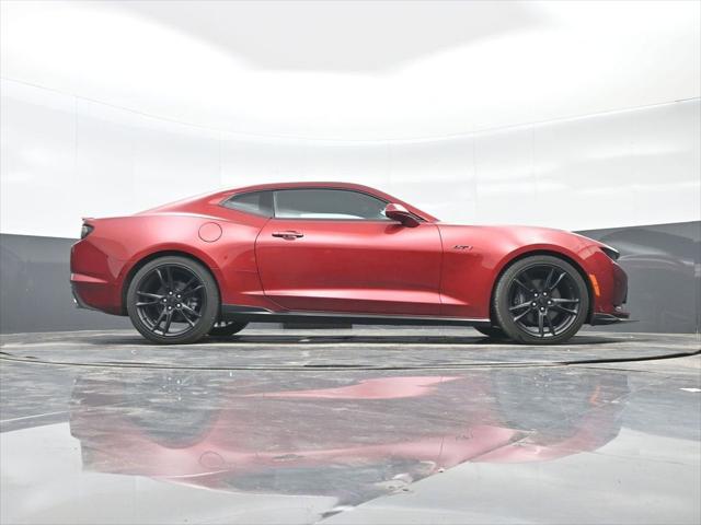2021 Chevrolet Camaro RWD Coupe LT1
