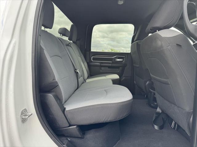 2024 Ram 3500 Big Horn Crew Cab 4x4 8' Box