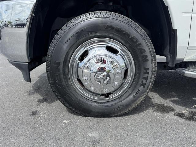 2024 Ram 3500 Big Horn Crew Cab 4x4 8' Box