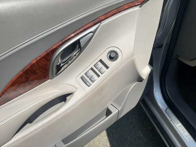 2013 Buick LaCrosse Leather Group