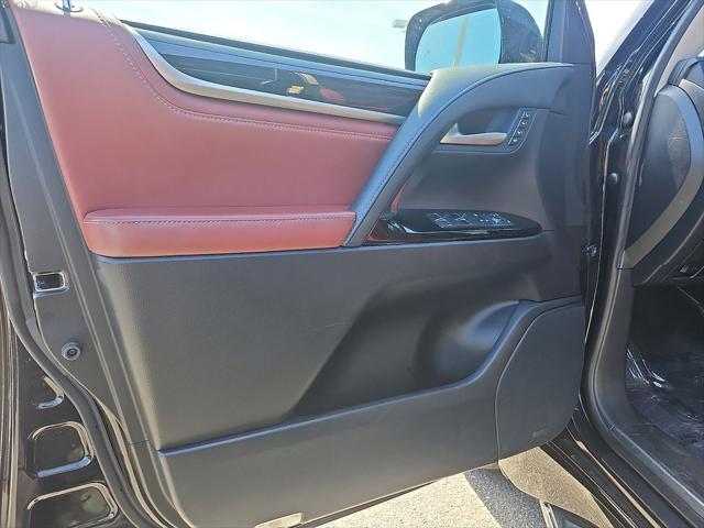 2016 Lexus LX 570 Base