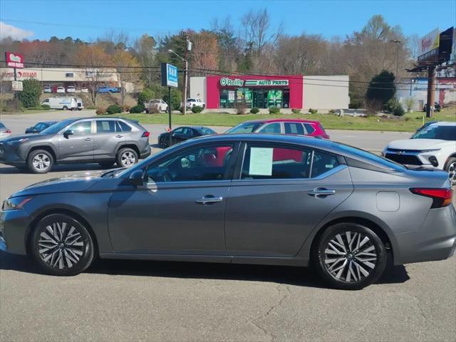 2024 Nissan Altima SV FWD
