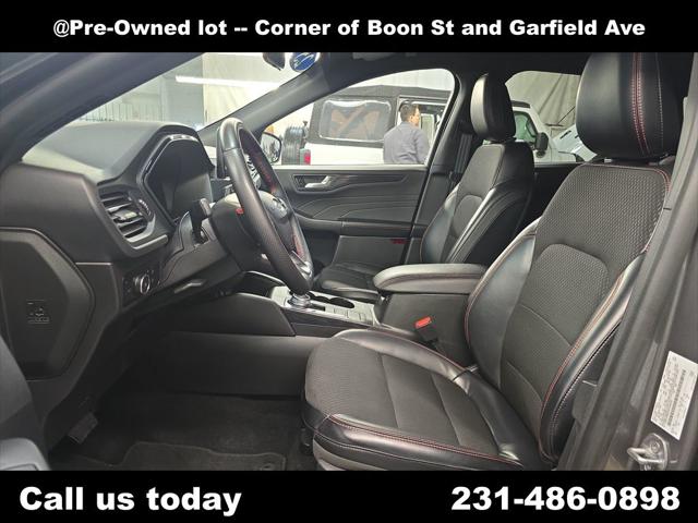 2025 Ford Escape ST-Line Select