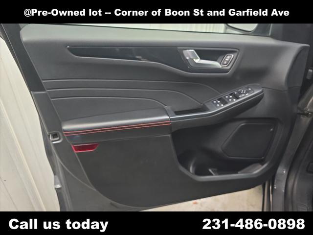 2025 Ford Escape ST-Line Select