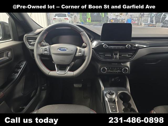 2025 Ford Escape ST-Line Select