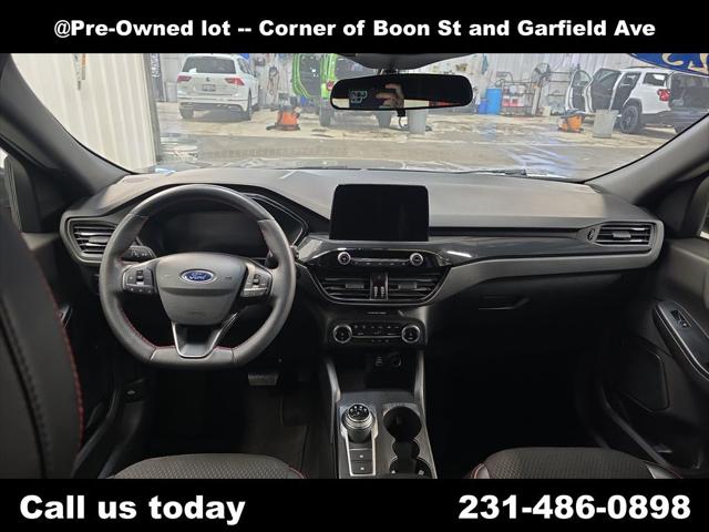 2025 Ford Escape ST-Line Select