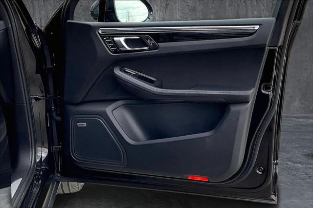 2023 Porsche Macan S