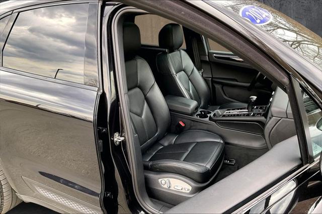 2023 Porsche Macan S