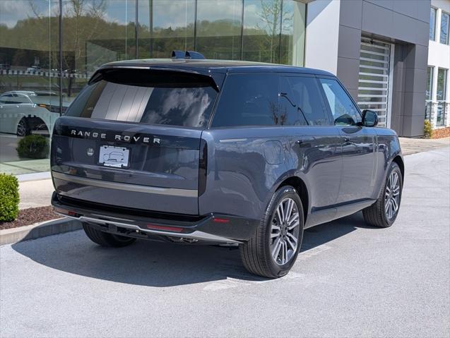 2026 Land Rover Range Rover P530 SE
