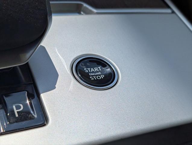 2026 Land Rover Range Rover P530 SE