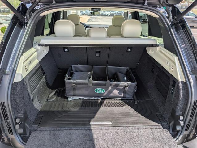 2026 Land Rover Range Rover P530 SE