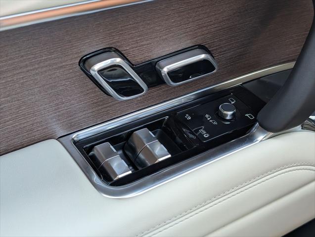 2026 Land Rover Range Rover P530 SE
