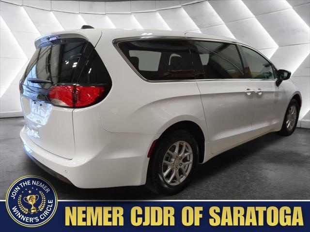 2026 Chrysler Voyager LX