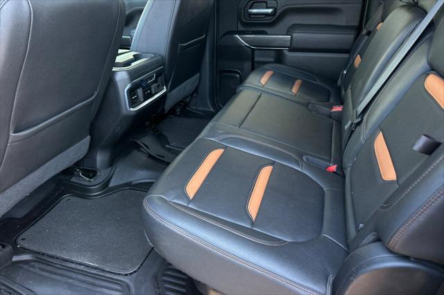2022 GMC Sierra 2500HD 4WD Crew Cab Standard Bed AT4