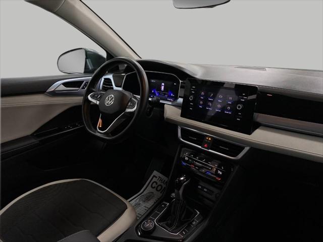 2025 Volkswagen Taos 1.5T SE