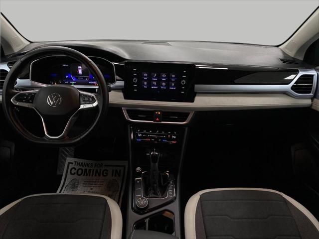 2025 Volkswagen Taos 1.5T SE