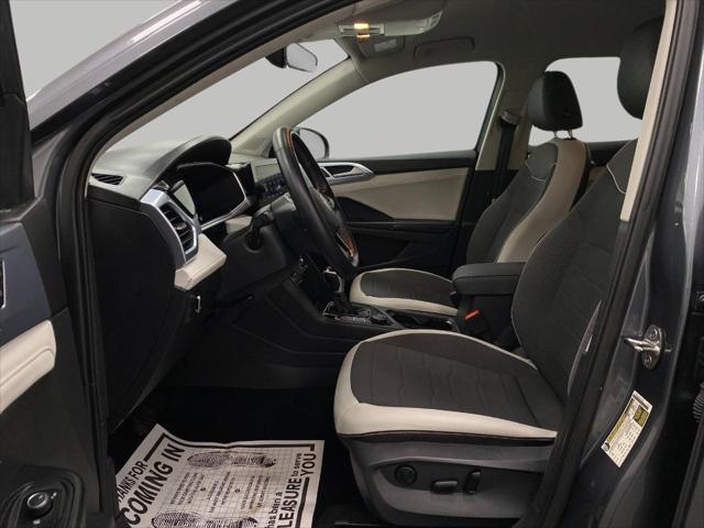 2025 Volkswagen Taos 1.5T SE