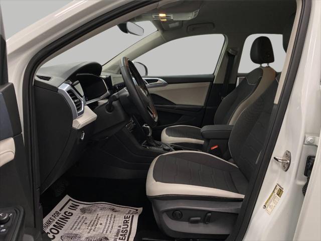 2025 Volkswagen Taos 1.5T SE